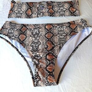 3/10 SHEIN Plus High Waisted Bandeau Strapless Bikini  Animal Snake Print 3X